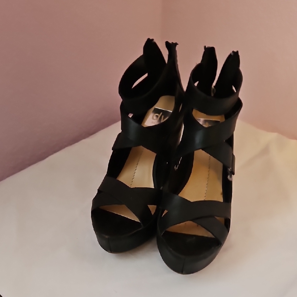 Dolce Vita Black Strappy Heels